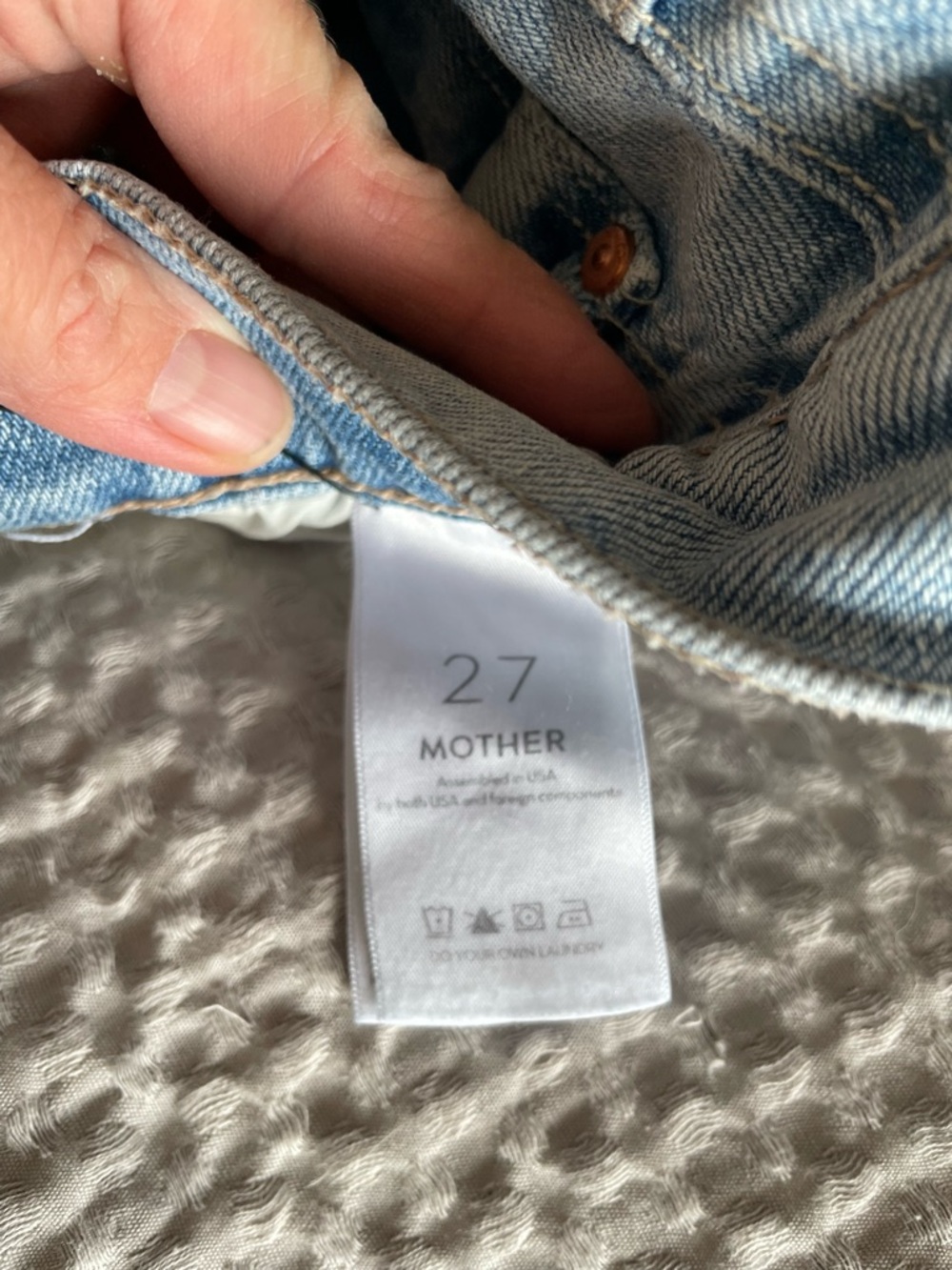 Mother High Waisted Smokin’ Short Fray | Size 27 | Distressed Denim - Picture 5 of 7